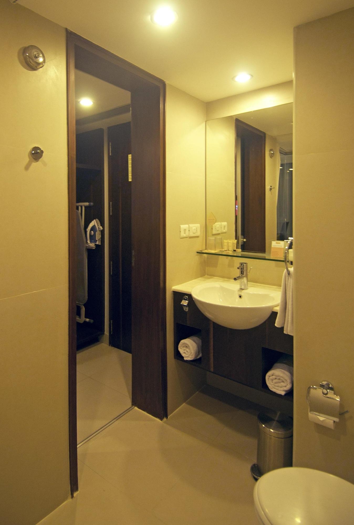 Keys Prima By Lemon Tree Hotels, Pimpri, Pune Exterior foto