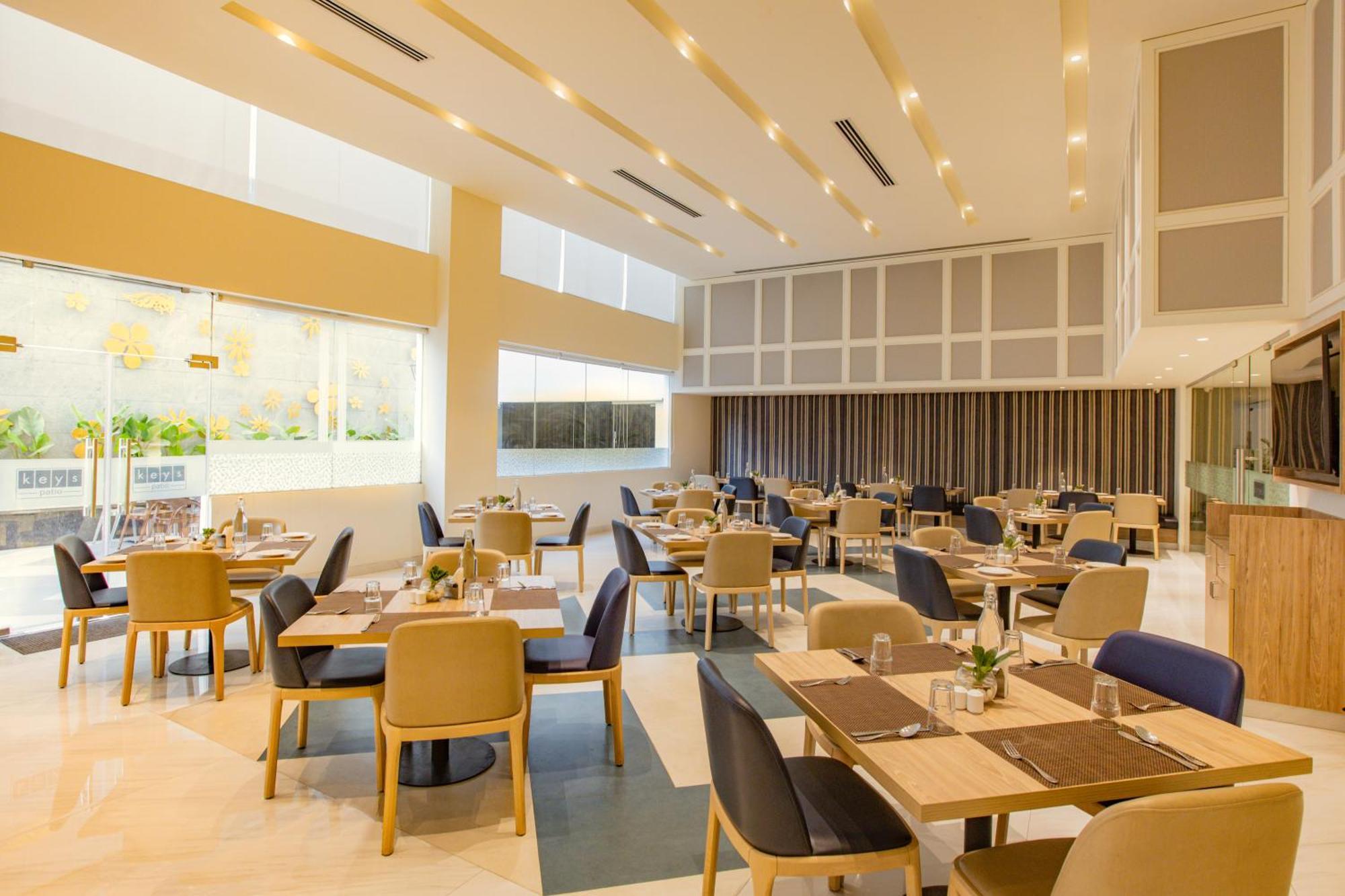 Keys Prima By Lemon Tree Hotels, Pimpri, Pune Exterior foto